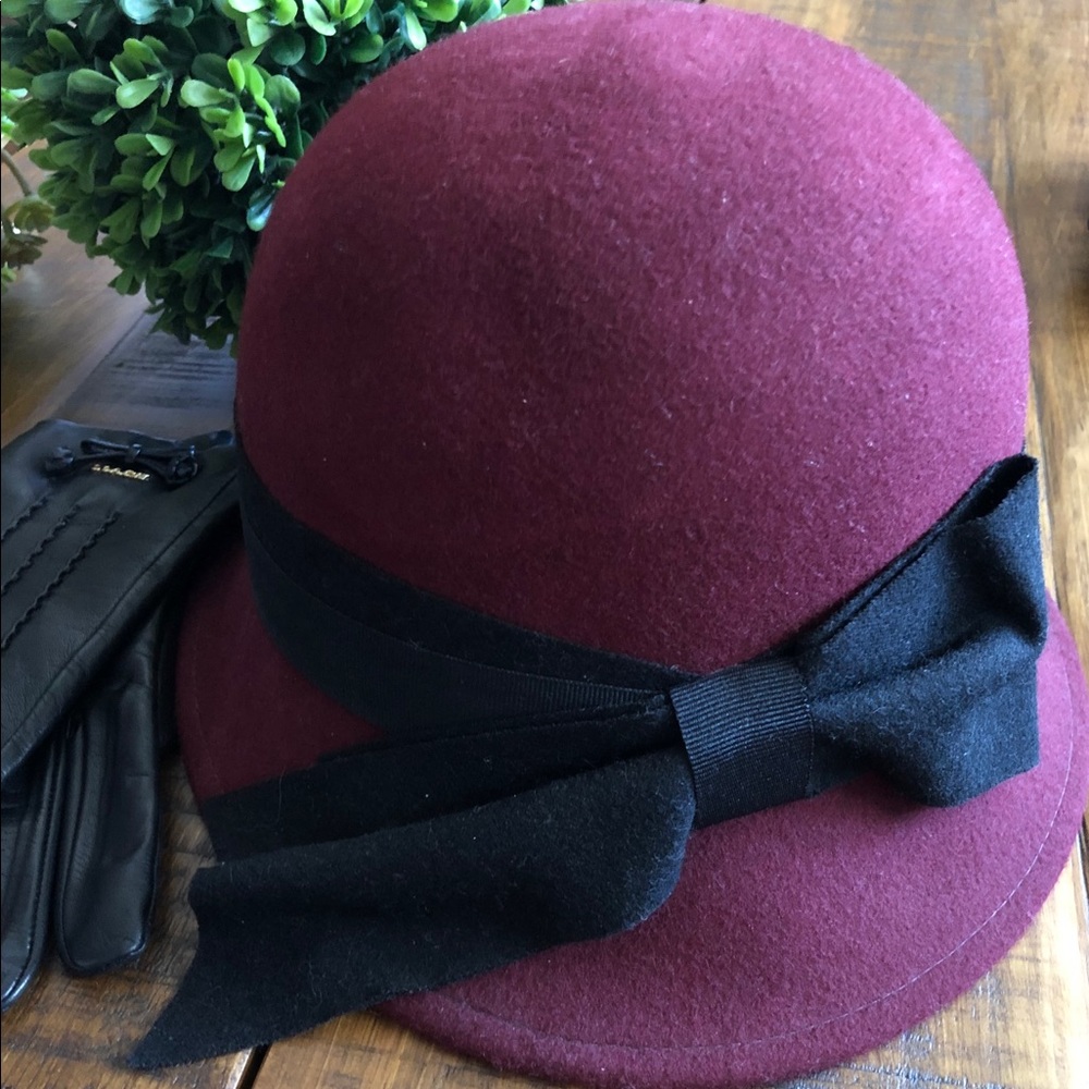 Nordstrom Burgundy and Black Felt Hat